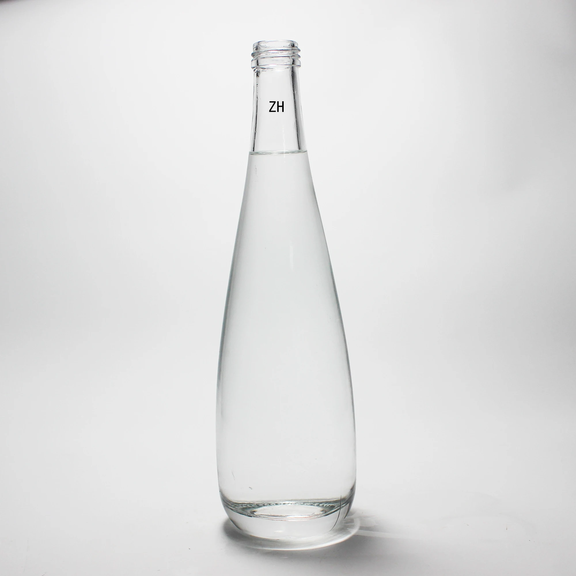 Nice 200ml 375ml 500ml 750ml Transparent Round Empty Flint Glass Liquor Wine Vodka Tequila Bottle with sealed Cork Lid