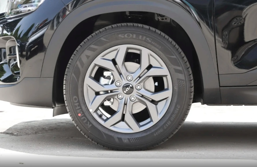 Used Kia Seltos Car With Panoramic Sunroof And Cvt Continuously