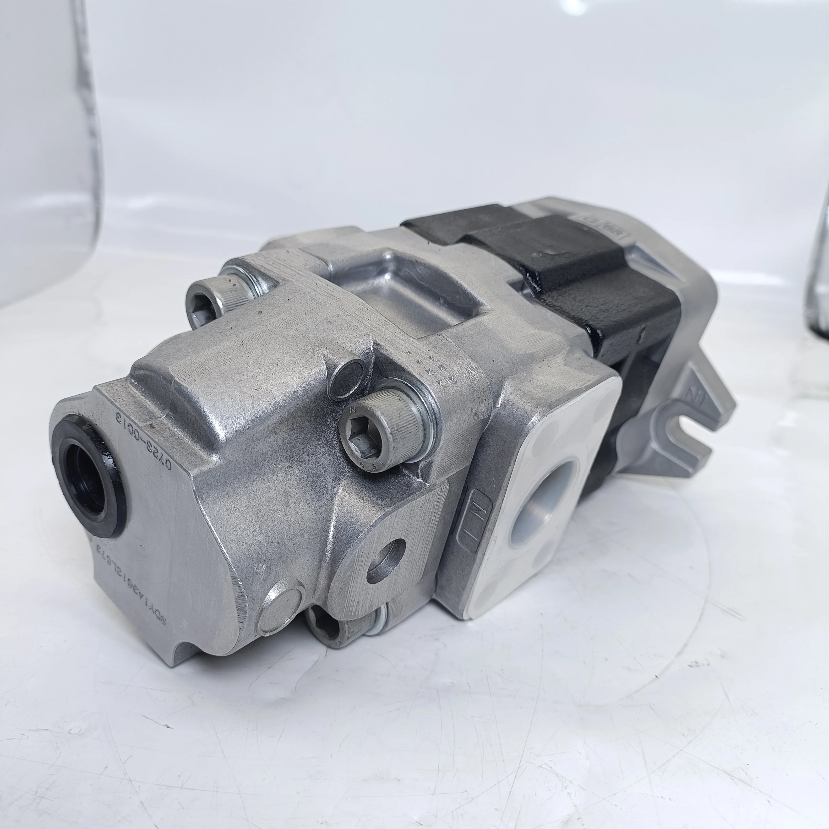 ハムナプトラ　LD Shimadzu Forklift Pump SDY1A-3612L573 for Excavator Hydraulics