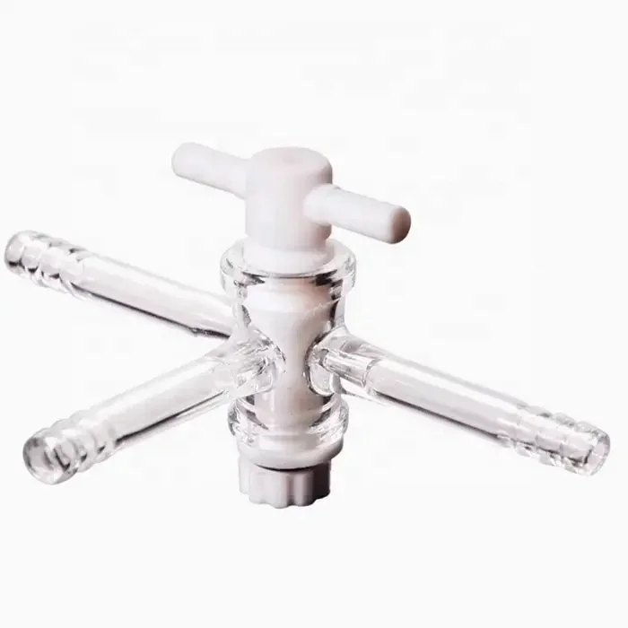 Surgutda mashinada jinsiy aloqa Erikning dostlari parkda joja tutishdi.