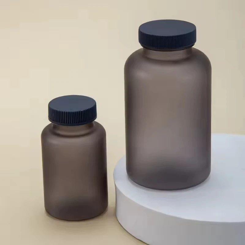 175cc 400cc Empty Plastic Bottle Wide Mouth Cylindrical Translucent With Black Cap Medicine Bottle for Drug Packaging