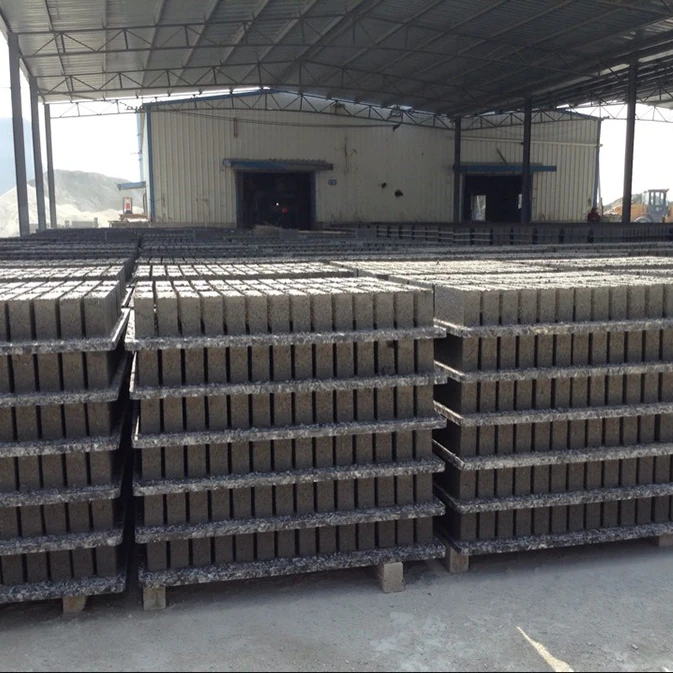 Low Price of Factory Directly Selling Cement Brick Plastic Pallets GMT Glass Fiber Pallet for Concrete Block Making Machine