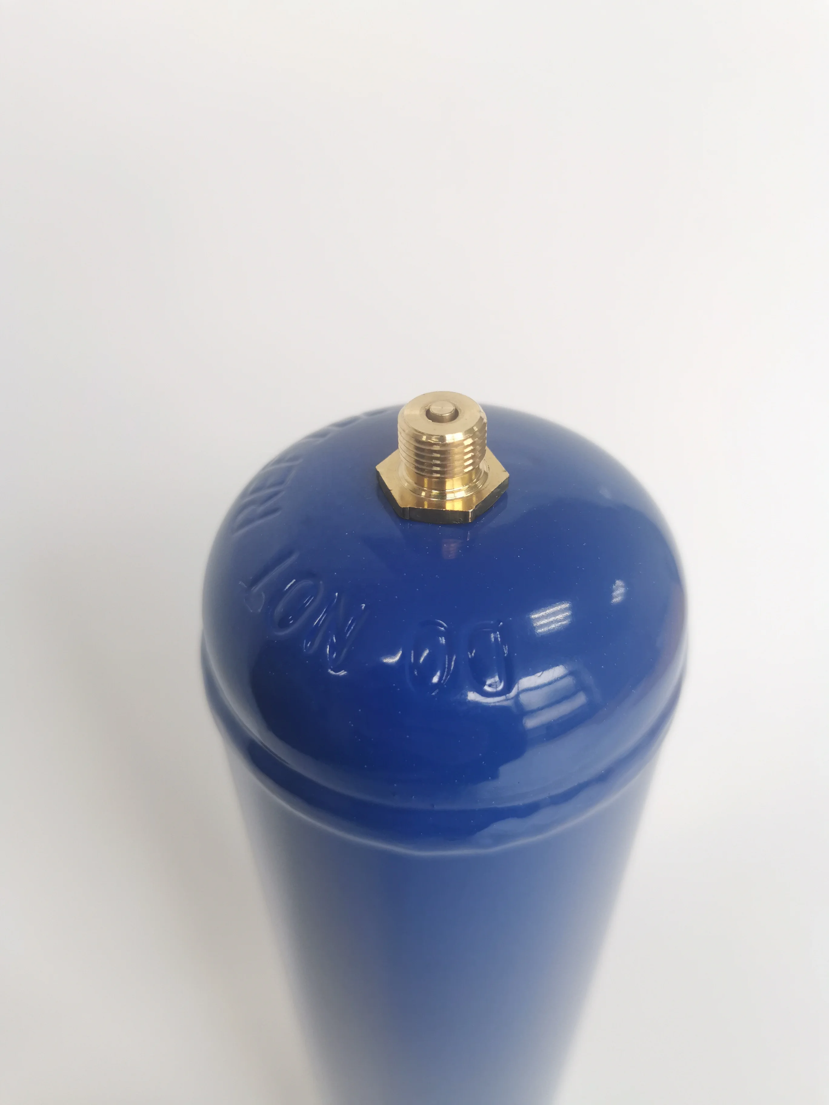 Nitrous Oxide Factory Wholesale 580g N2o Cartridge N20 Intake Gas N2o Gas N2o Whipped Cream Chargers Nitrous Oxide N2o N2o Cylinder N2o Cream