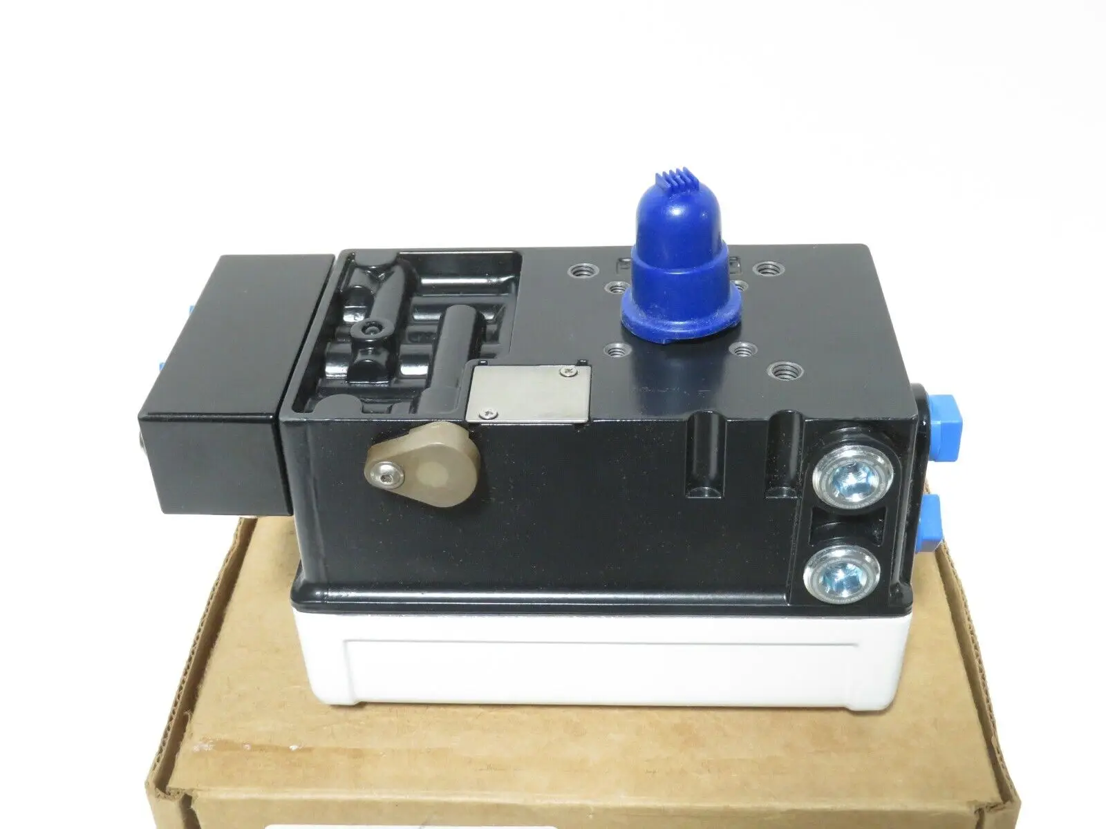 Control Valve With Pneumatic Actuator Flowserve Positioner 520MD With Stock Pneumatic Valve Positioner