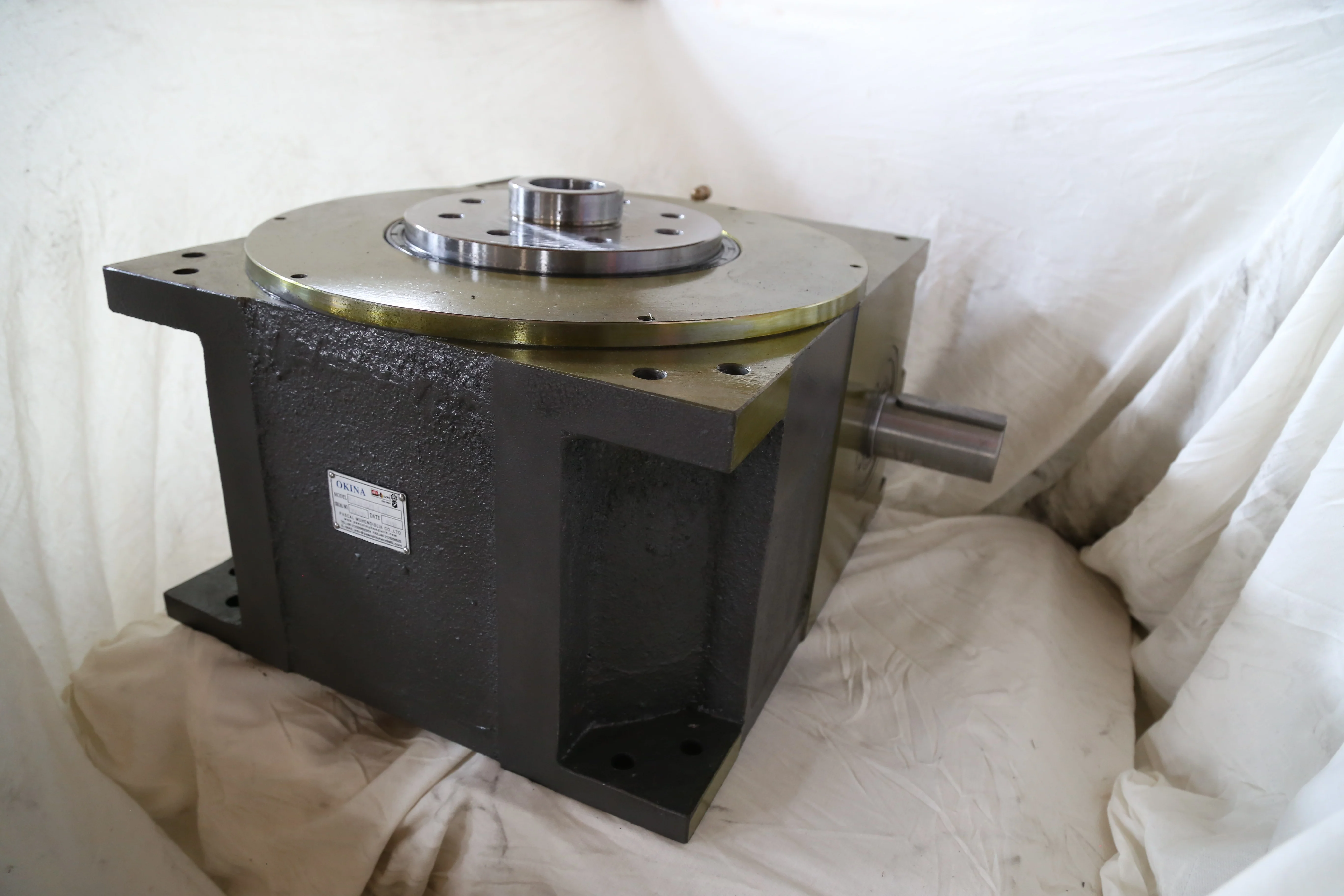 Цилиндрическая камера модели Y Series