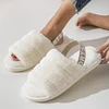 White G004