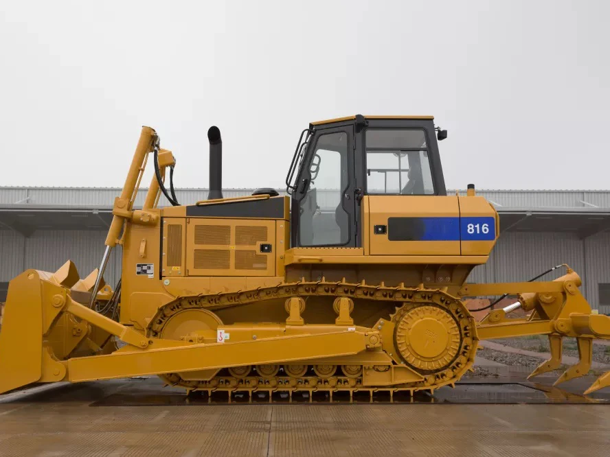 Bulldozer SEM 832F - 340HP Earth Moving Machine with Ripper