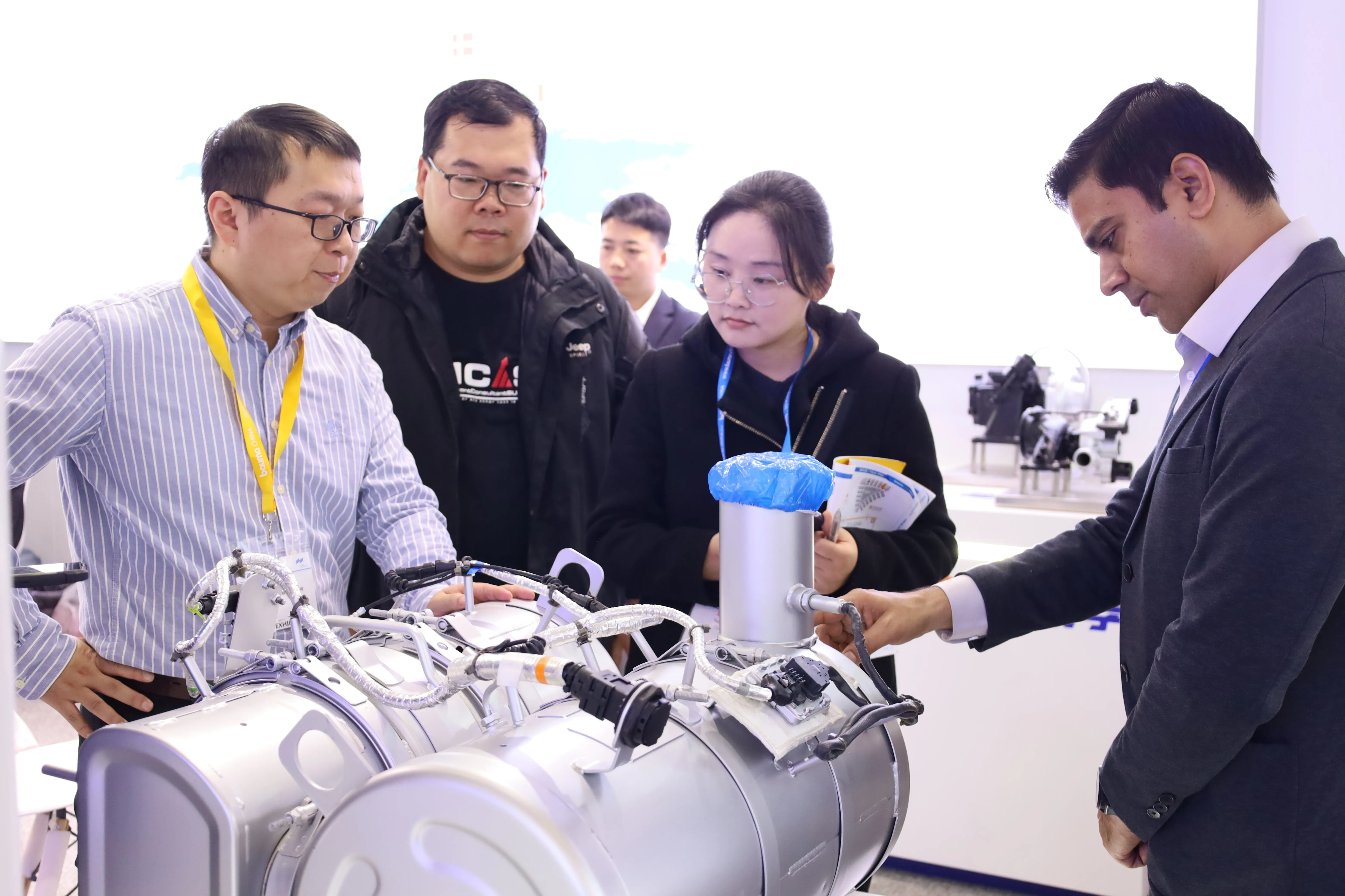 product high quality cylinder grinding machine wf 2030 syntec system vertical machining center cnc internal grinder-21