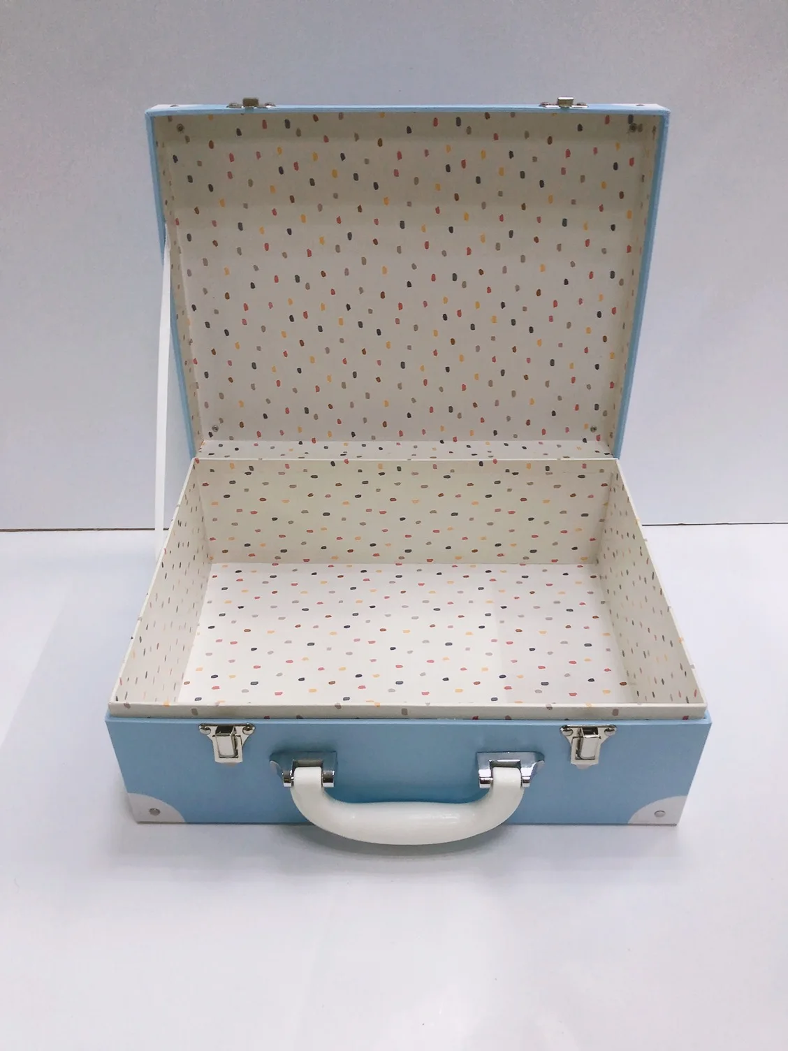 Square Cardboard Suitcase For Wedding Veil Singleside Coated Plastic