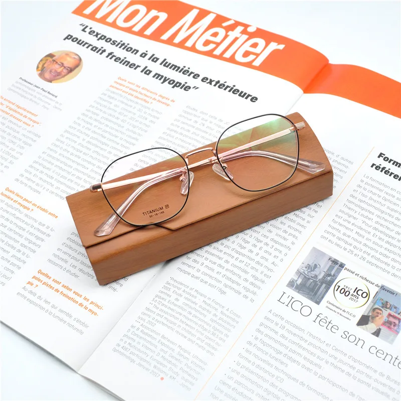 2024 Latest Design Popular Full Frame Titanium Eyeglasses Good Quality Optical Frames for Men Women Classic Style Circle Style