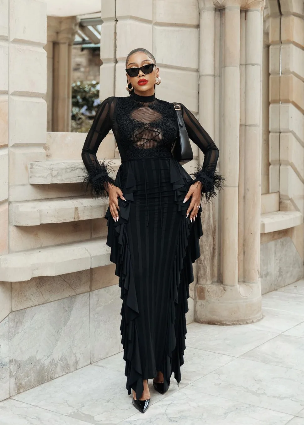 ED2524 Custom High Quality Embroidery Lace Sequin Beading Black Evening Dress With Feathers Gowns for Women ED2524 Custom High Quality Embroidery Lace Sequin Beading Black Evening Dress With Feathers Gowns for Women