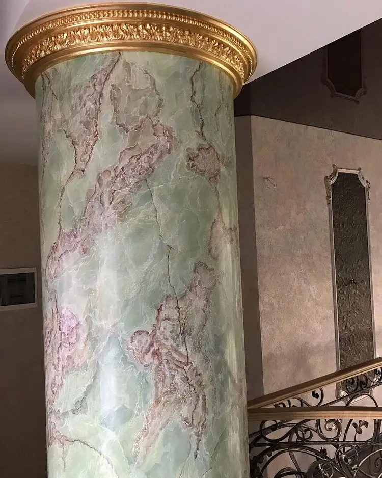 天然石の彫刻と彫刻の装飾グリーンオニキス大理石の中空の柱とローマの