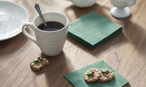 Disposable Design Eco-Friendly Material Luxury Soft Absorbent Table Napkins for Restaurant and Home Dining Use factory