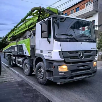 Zoomlion Used Equipment 19-Year-Old 56 Meter Diesel Coagulation Truck Engine Motor Mer Cedes Benz 56 Meter Concrete Pump Truck
