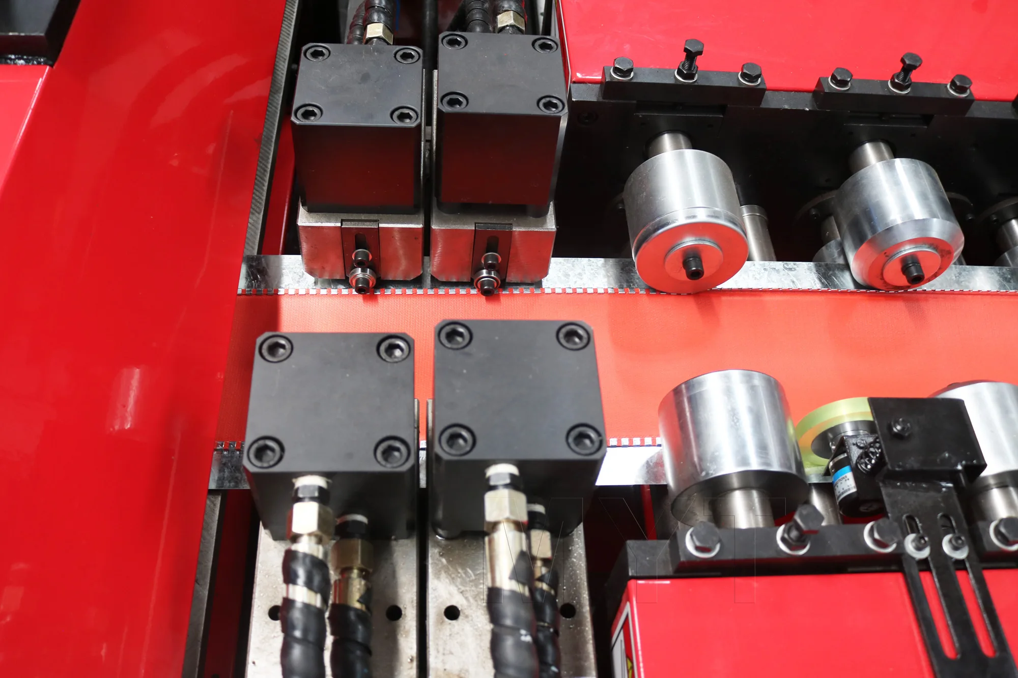 Industrial Flexible Duct Connector Forming Machine with Automatic Punching