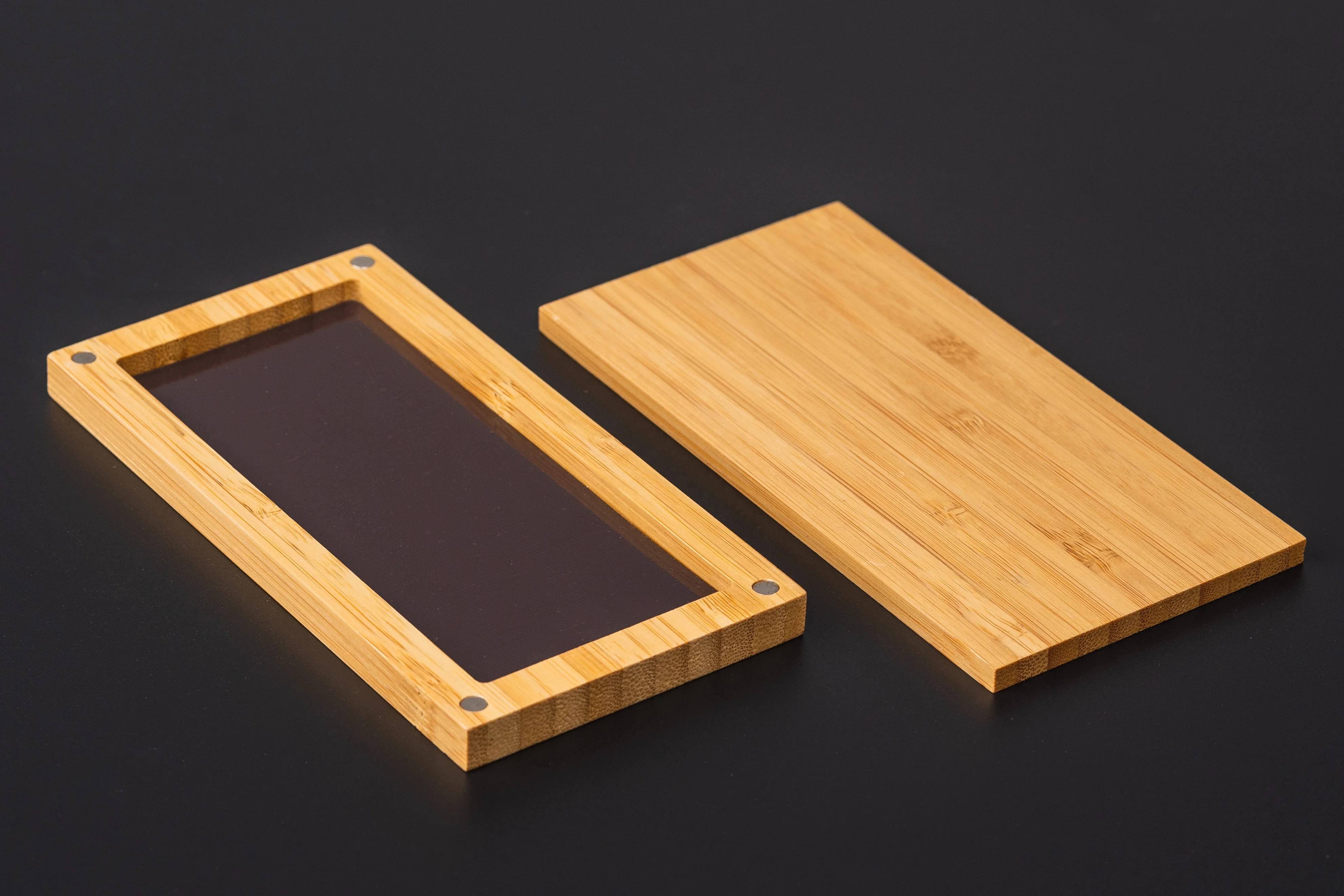 Natural wooden magnet make up boxes bamboo eye shadow container palette
