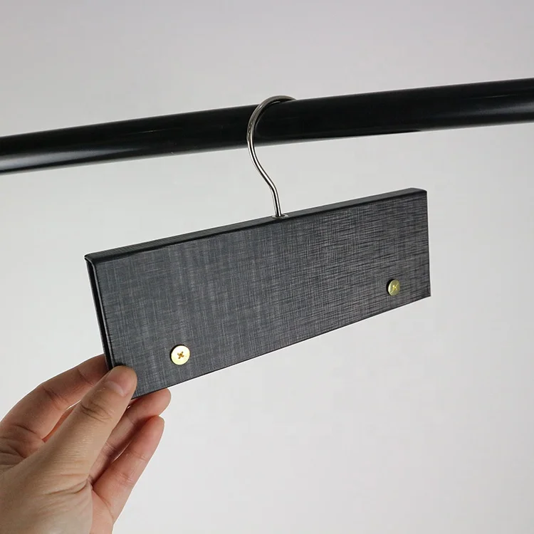 Custom Size 2MM Gerybord  Black Paper Fabric Sample Hanger with Metal Hook