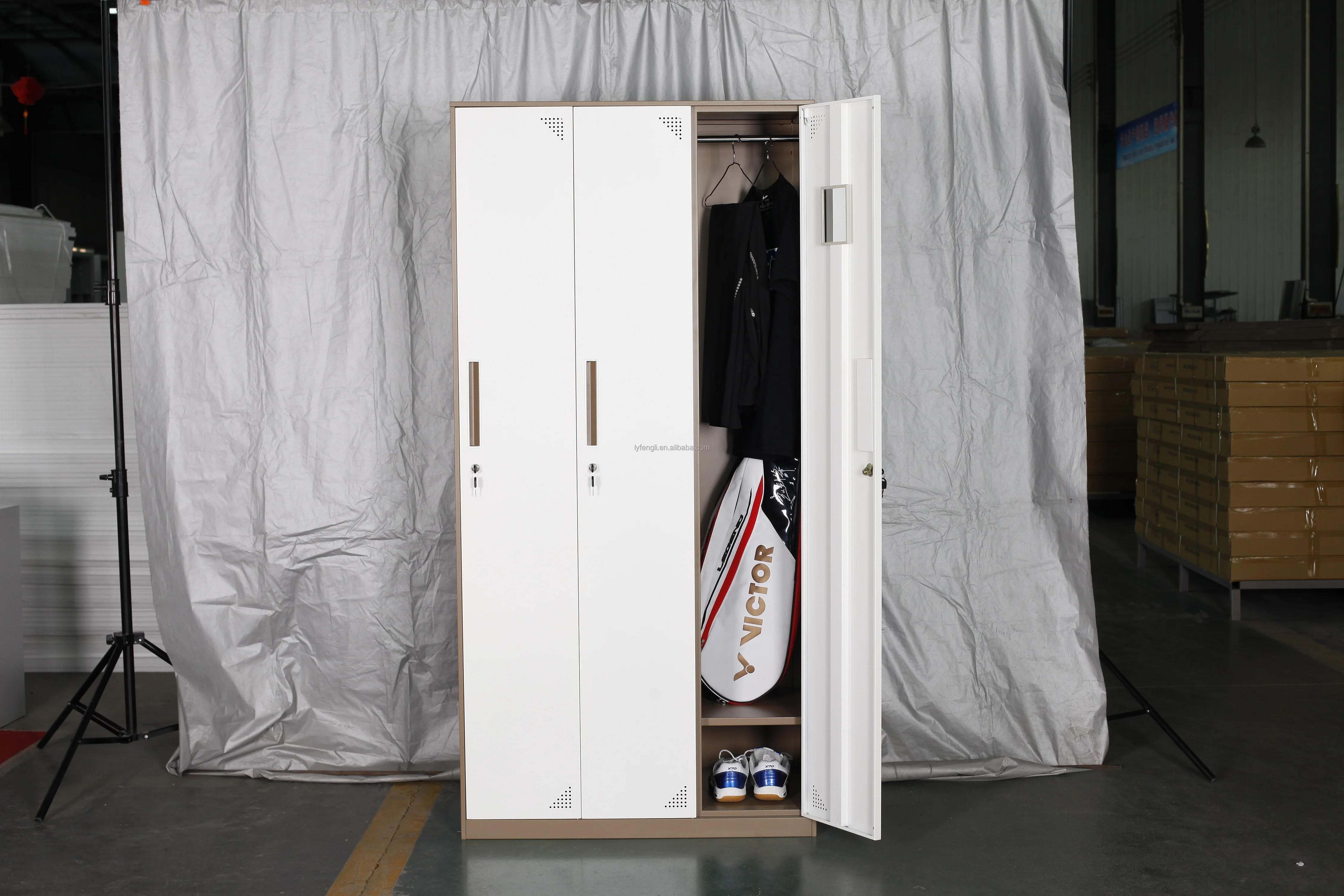 3门服装钢质储物柜衣柜学校储物柜 - buy locker,steel locker,metal