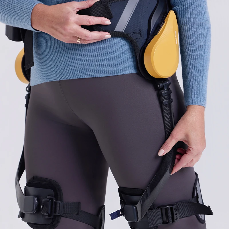 Multi Scenario 2.4kg Ultra Light Exoskeleton Robot for Stairs Daily Life