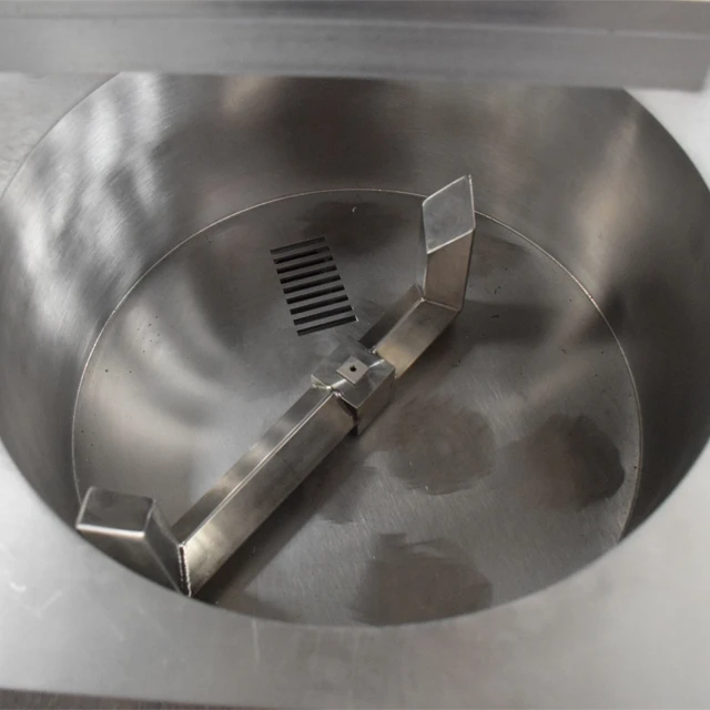 Handmade Continuous Chocolate Enrobing Molding Automatic Chocolate Tempering Machine