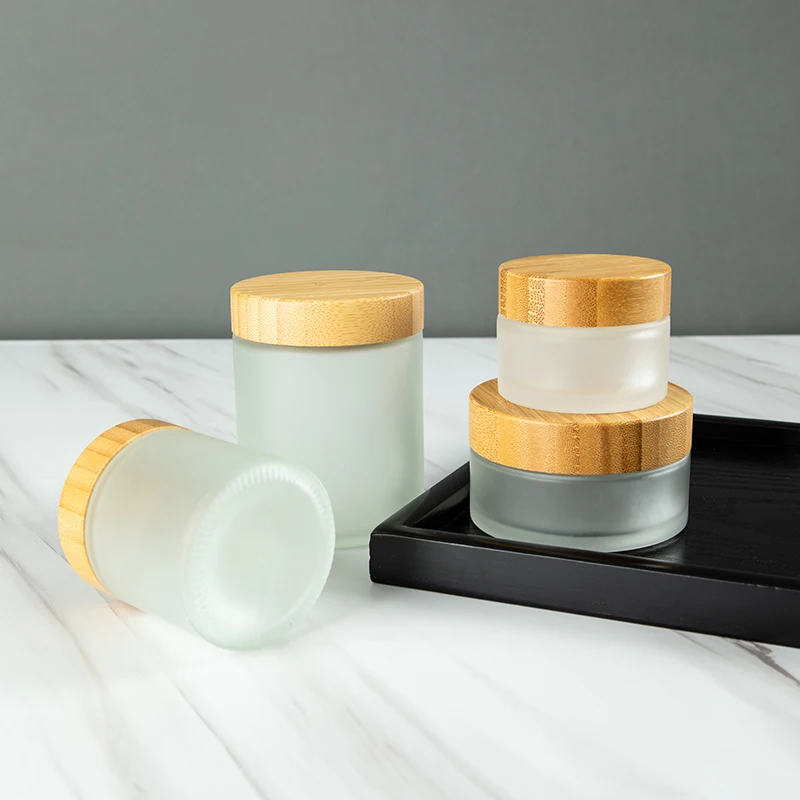 Frost Customized Logo Printed 250ml Boston Round Shampoo Dispenser Bath Salt Container Skincare Cream Glass Jar with Bamboo Lid