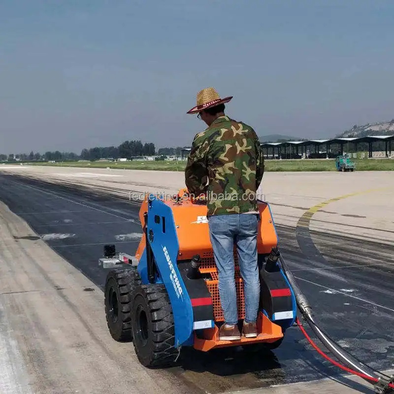 Easy to Operate Airport Runway Degumming Marking Removal 264kw 2800bar Hydro Jetting Machine 3500kg Hydro Blasting Machine