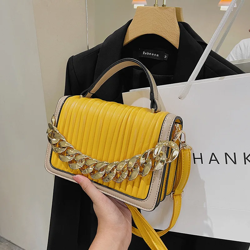 Bolso Cruzado De Cuero Con Cadena Para Mujer,Oferta Directa De  Fábrica,Precio Más Barato - Buy Bolsa De La Cadena,Bolso,Cadena De Mujeres  Bolso Product on Alibaba.com