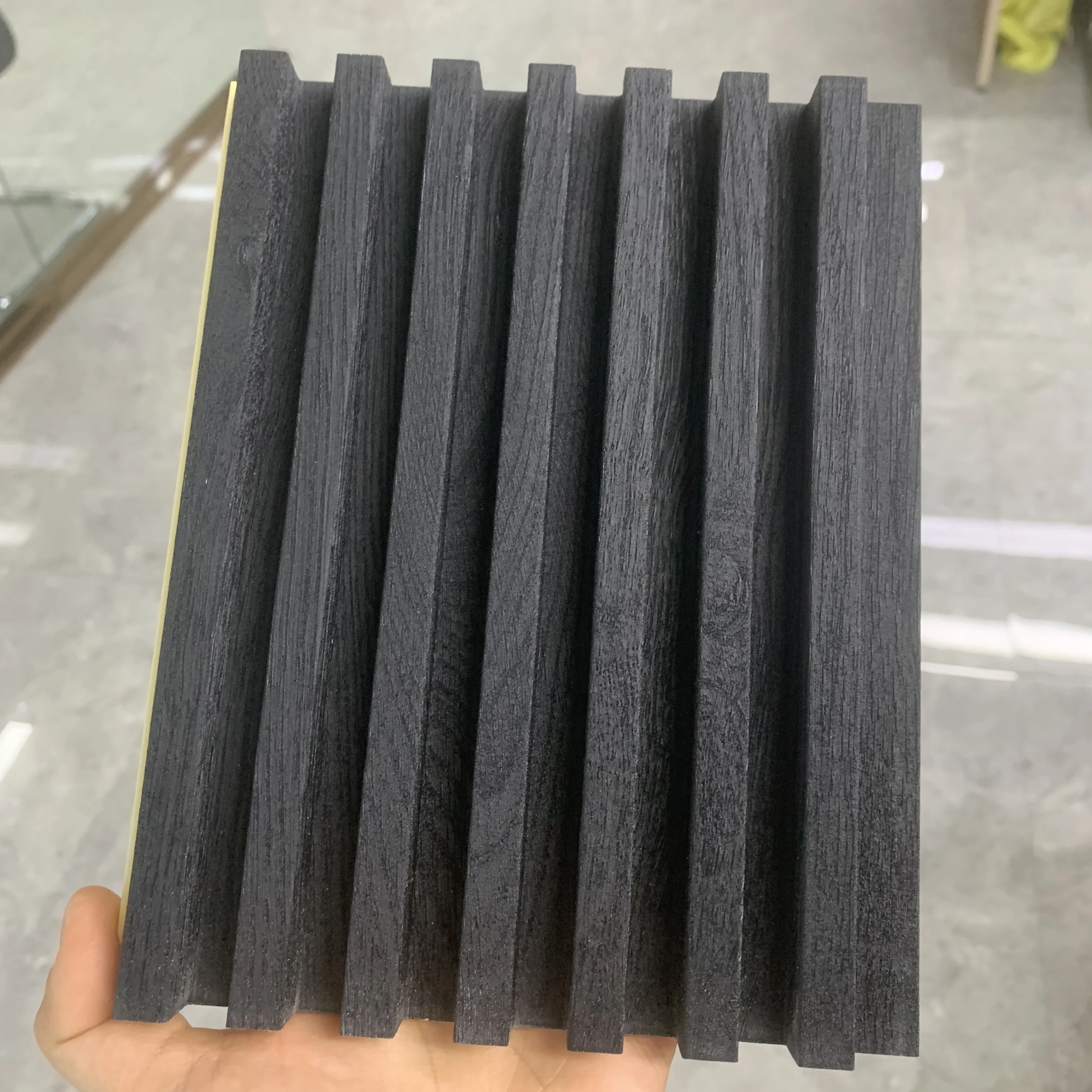 محصول جدید ملینکو از پی وی سی، تخته دیوار داخلی با طرح شیارهای کوچک و طرح سه بعدی، ضد آب، قابلیت تمیزکردن آسان و نصب آسان