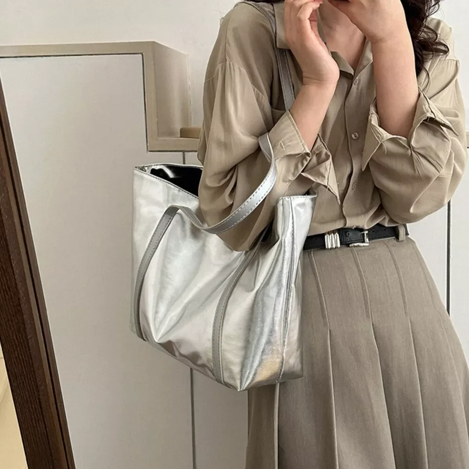 Women's Nylon Hobo Bags Crossbody Shoulder Tote Bags Handbags for Work and Travel Comfortable and Stylish Shopping Companion