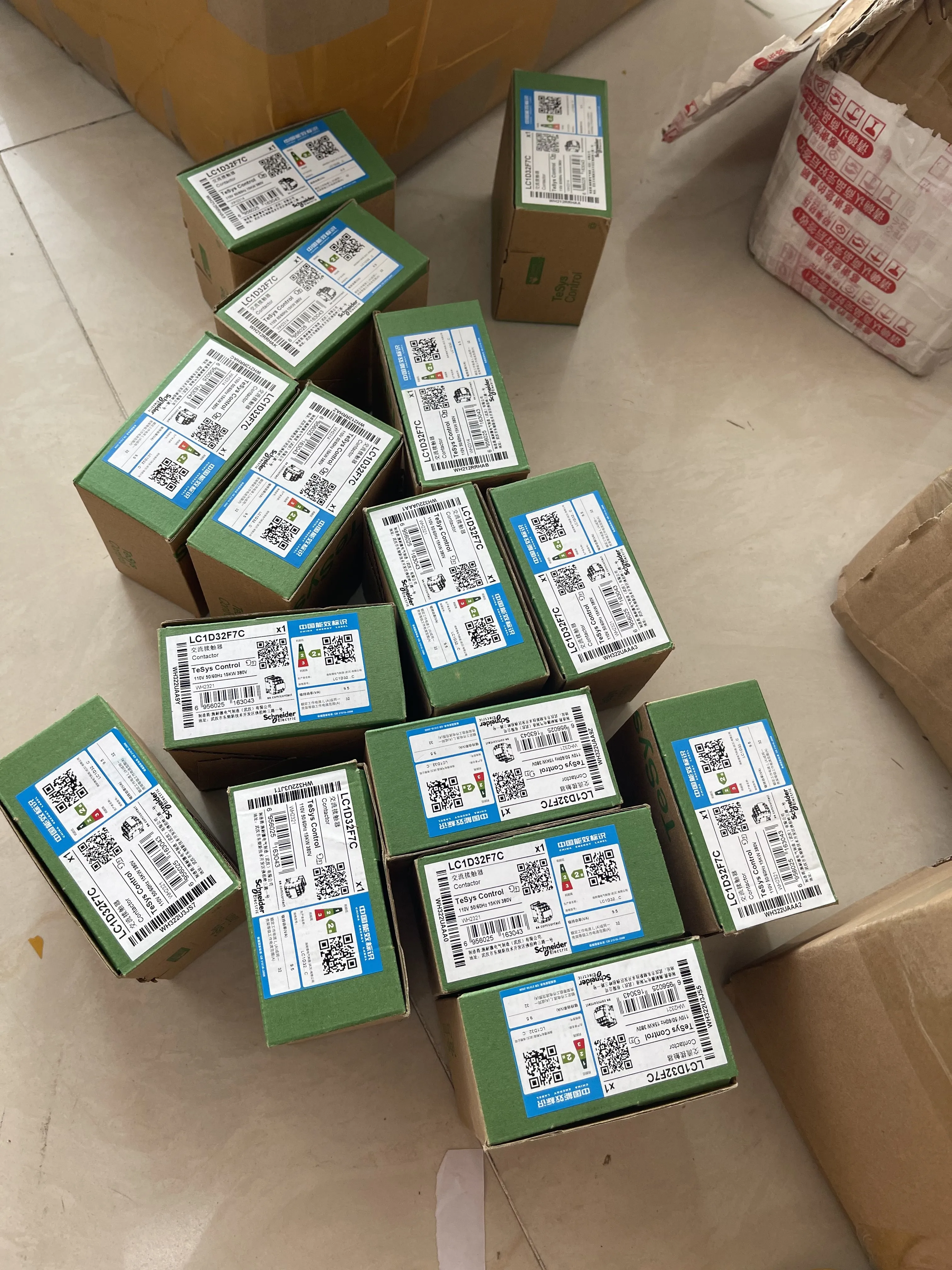 Schneider Contactor LC1D32F7C Schneider Contactor LC1D32F7C