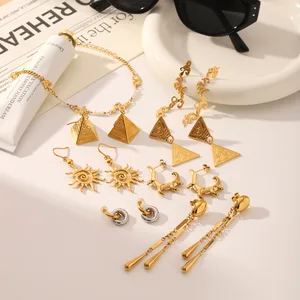 MW Hip Hop 18k Stainless Steel Earrings Exaggerated Triangle Pyramid Texture Pendant Earrings for Women's Daily Wearing Jewelry