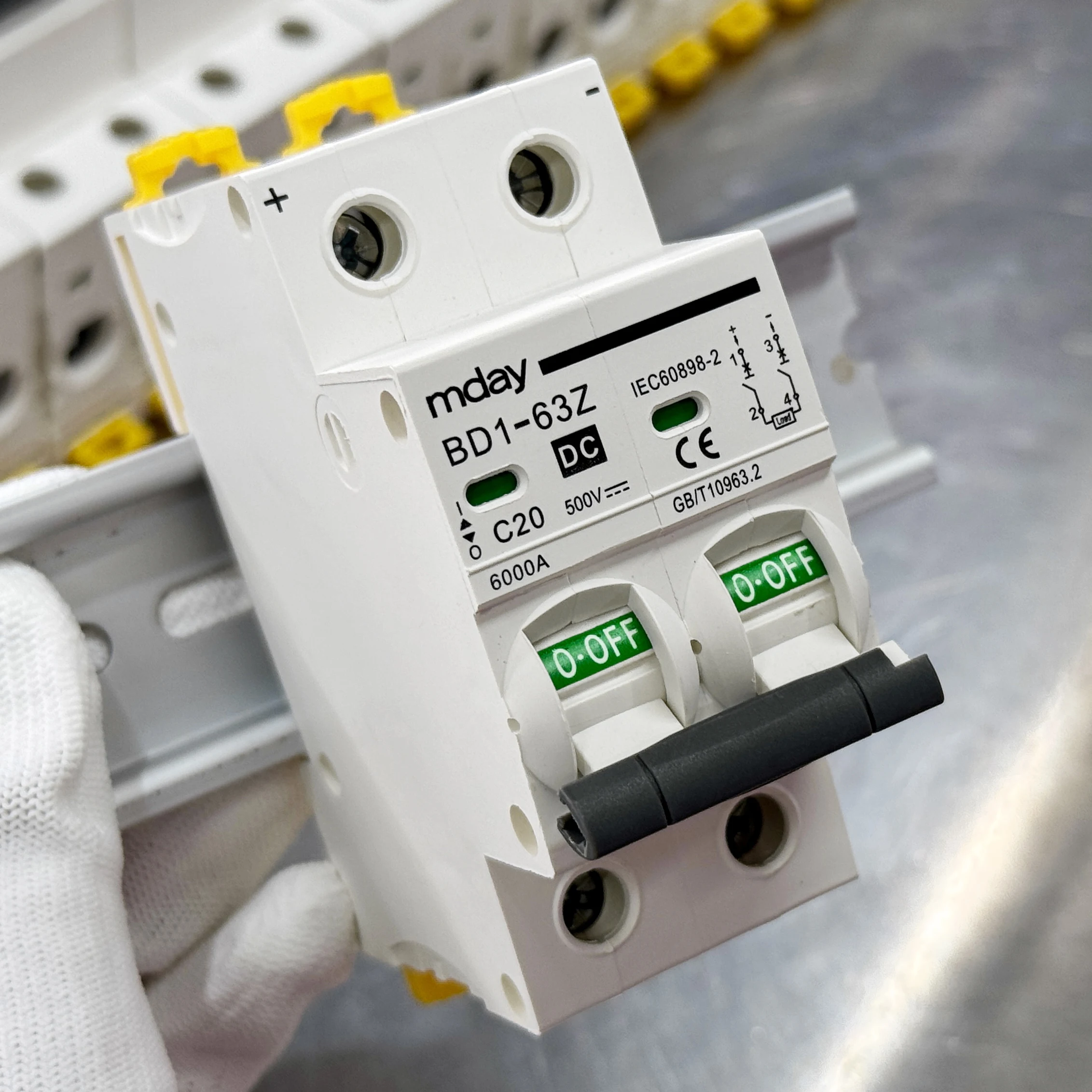 High Quality Mini Circuit Breaker 2P MCB 6A 16A 20A 25A 32A 40A 50A 60A AC 500V Miniature Circuit Breaker