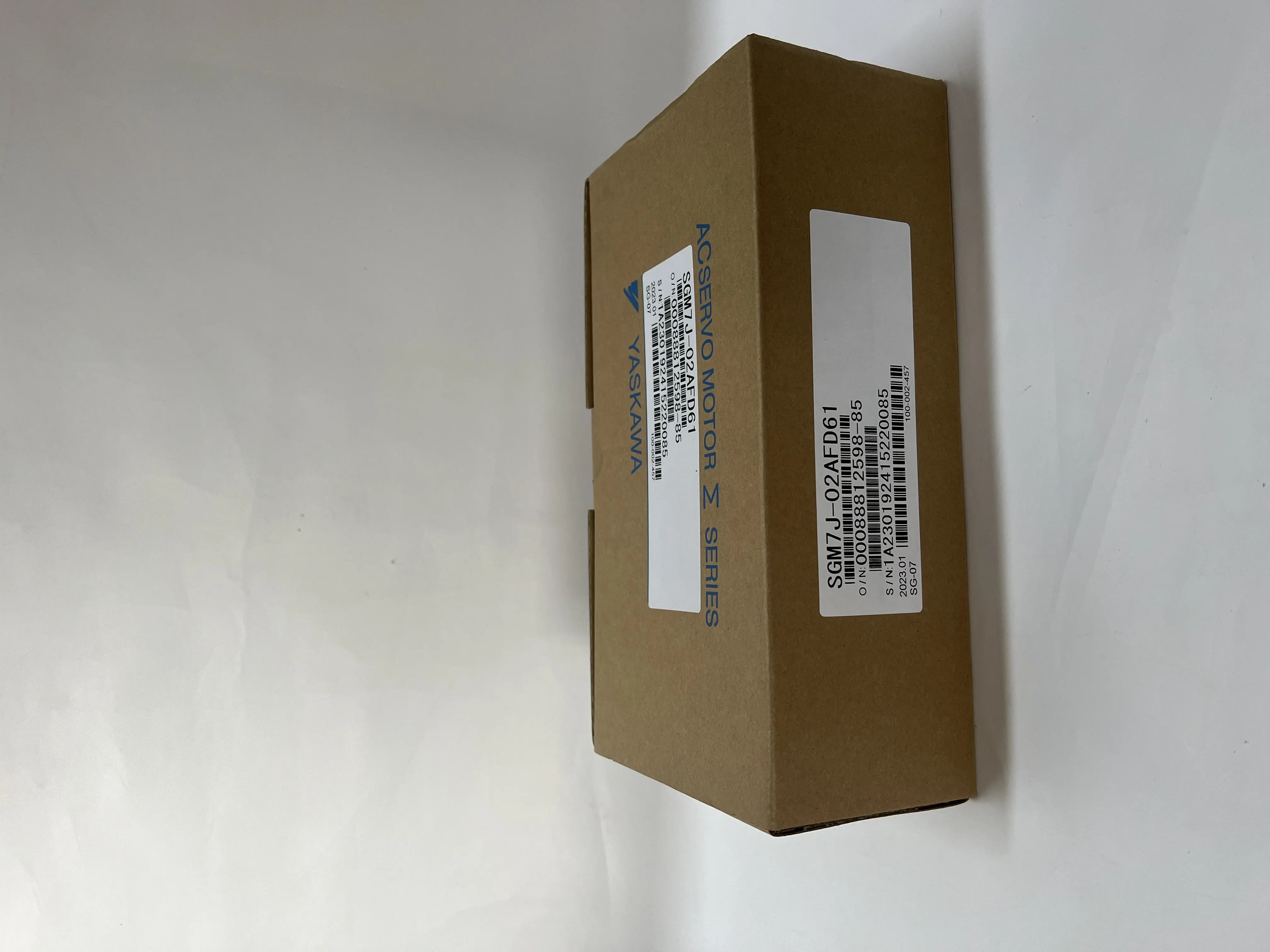 Yaskawa AC Servo Motor SGM7J-02AFD61