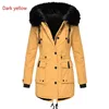 Cappotto giallo scuro