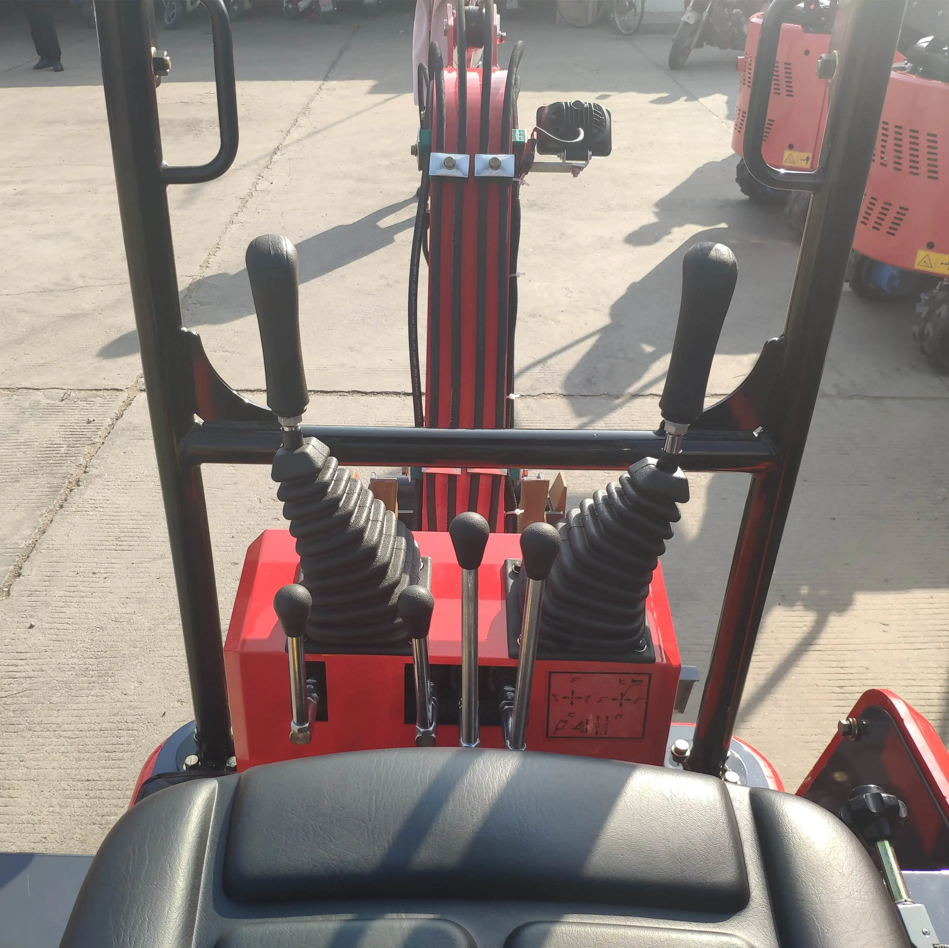 Chinese CE Mini Crawler Excavator with Competitive Prices Micro Diggers
