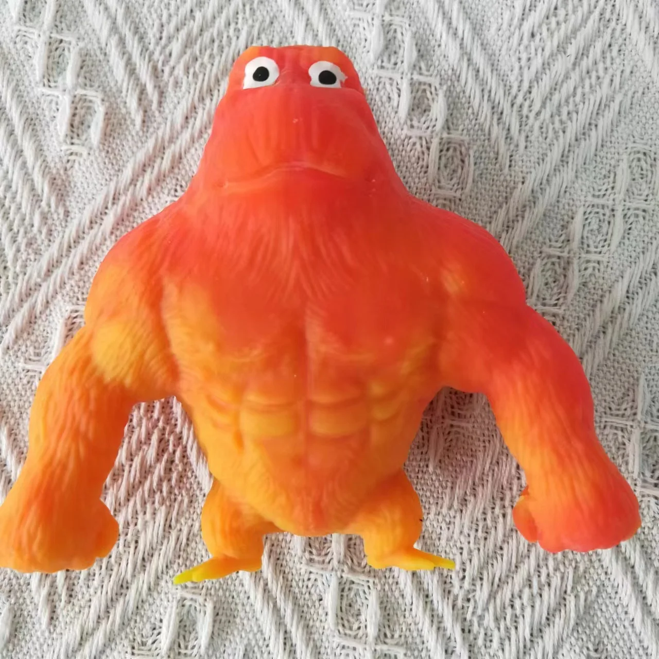 Qizlar sperma bilan qoplangan külotlarini echib olishadi (VKontakte-dagi fotosurat)