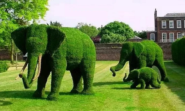 ARTIFICIAL TOPIARY ANIMAL Elephant Customized Garden Grass Decoration UV Simulated Topiary Animal Character