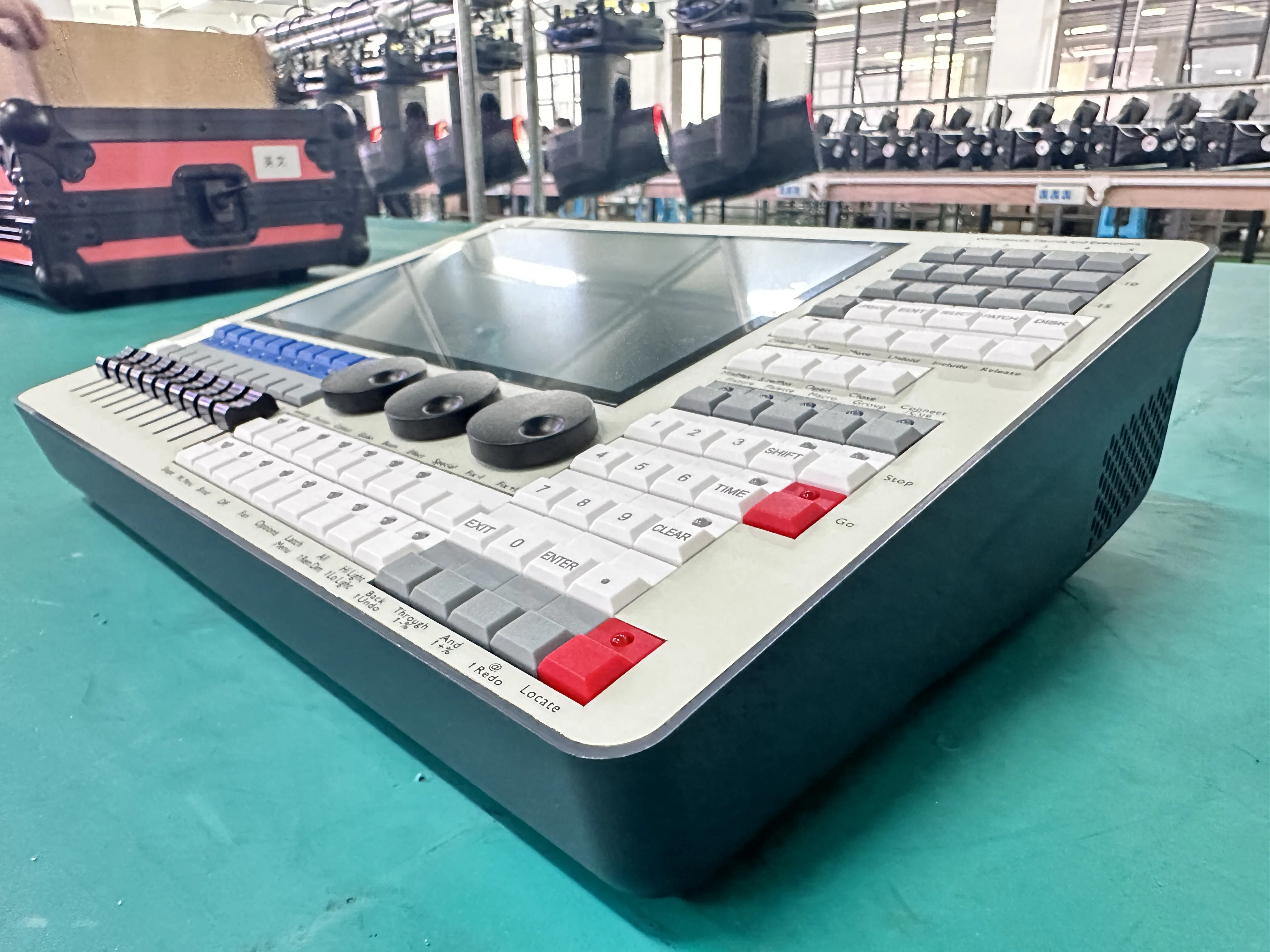 V17 Mini Tiger Touch Stage Lighting Console Quartz DMX Controller for Moving Head Lights
