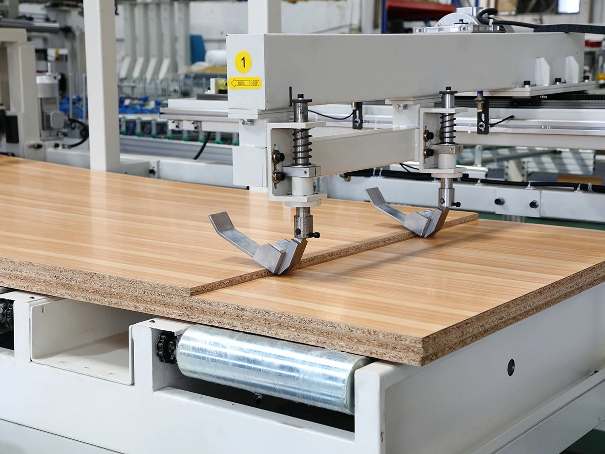 MDF Wood Manufacturing Machinery Automatic Panel Lamination Line