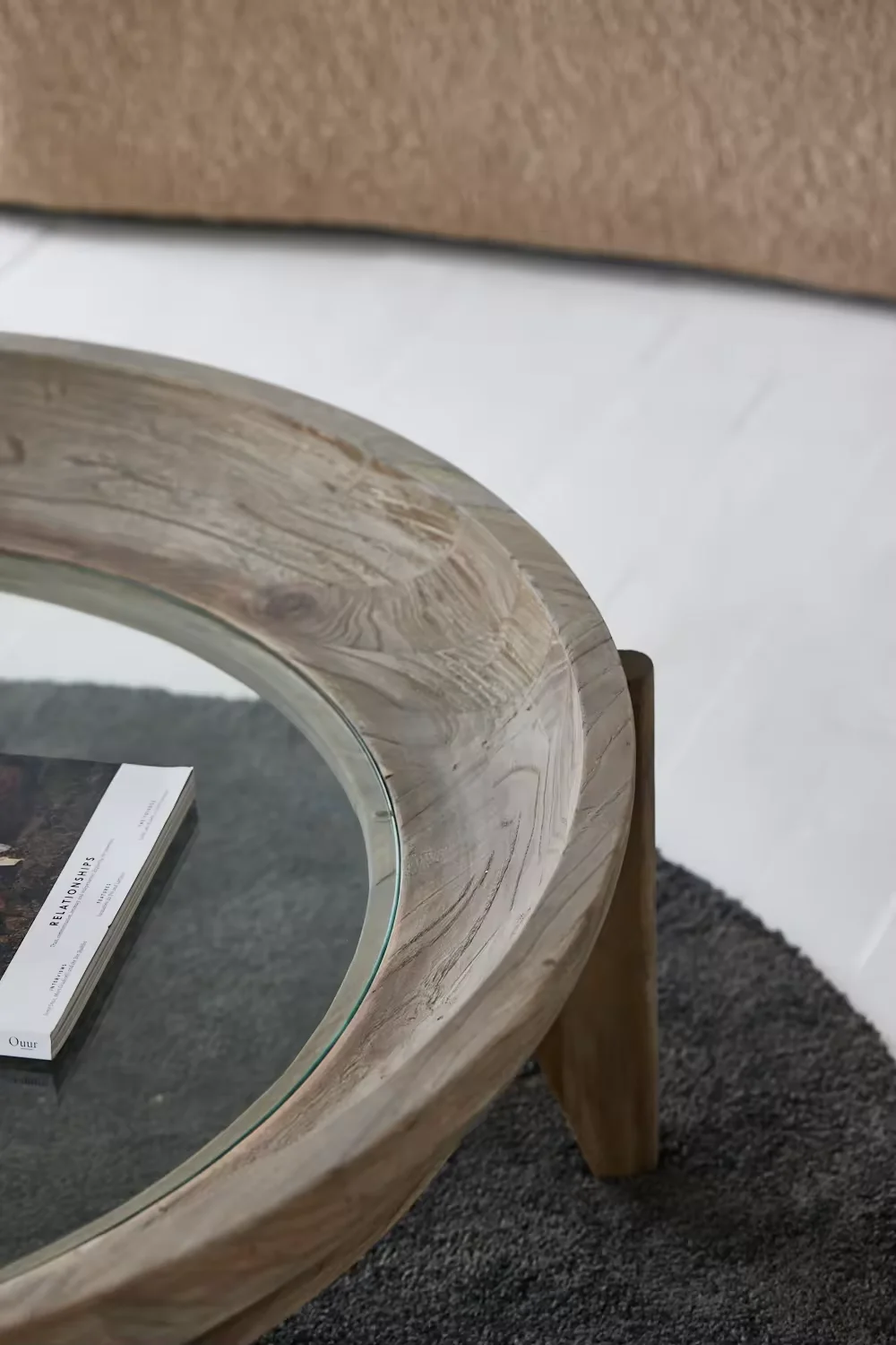 Coffee Wooden Table Center Table Made of Reclaimed Elm Wood and 8mm Tempered Glass Deluxe Round Wooden Living Room Coffee Table