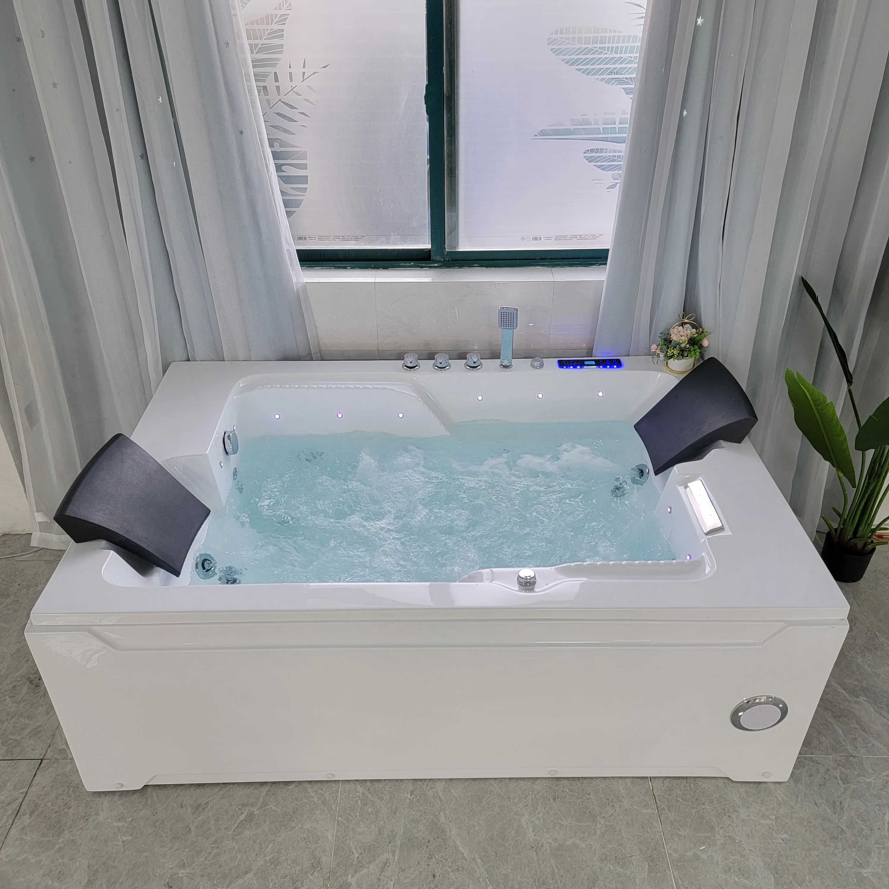 Baignoire Balnéo Ronde Supply24 Florence Avec Massage, Lumière, Chauffage Et Cascade - Neuve