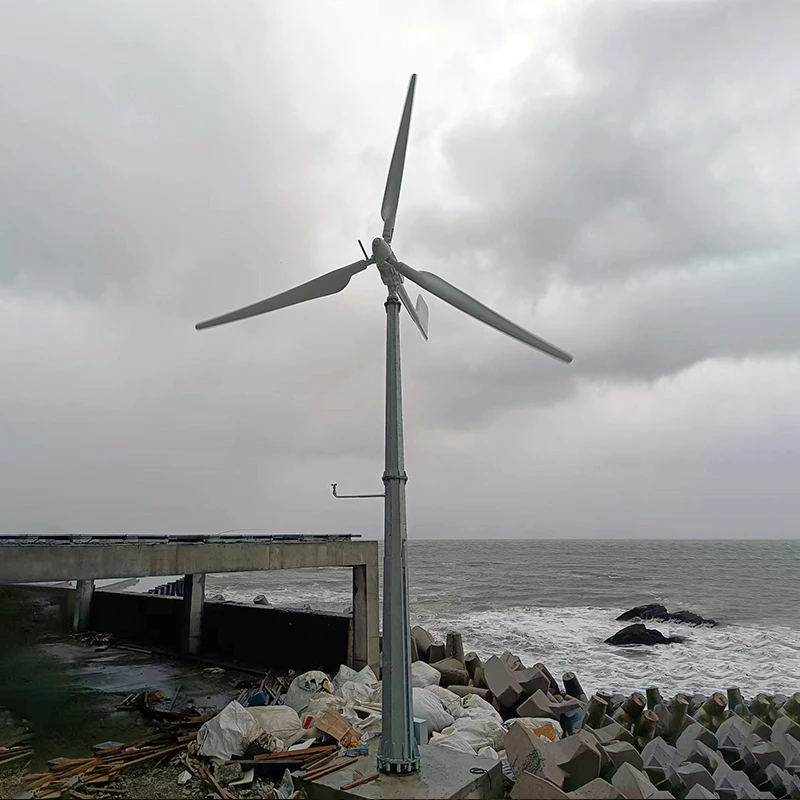 Pitch Controlled Small Eoliene 5 Kw Pret Household Wind Turbine