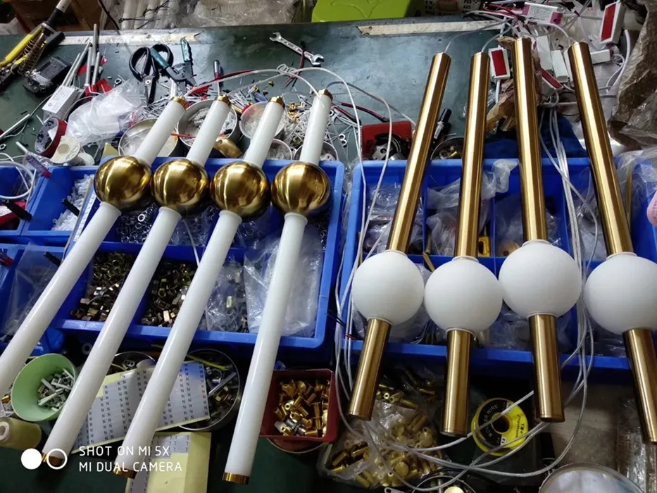 Popular linear pendant chandelier designer creative nordic simple hanging linear modern chandelier led