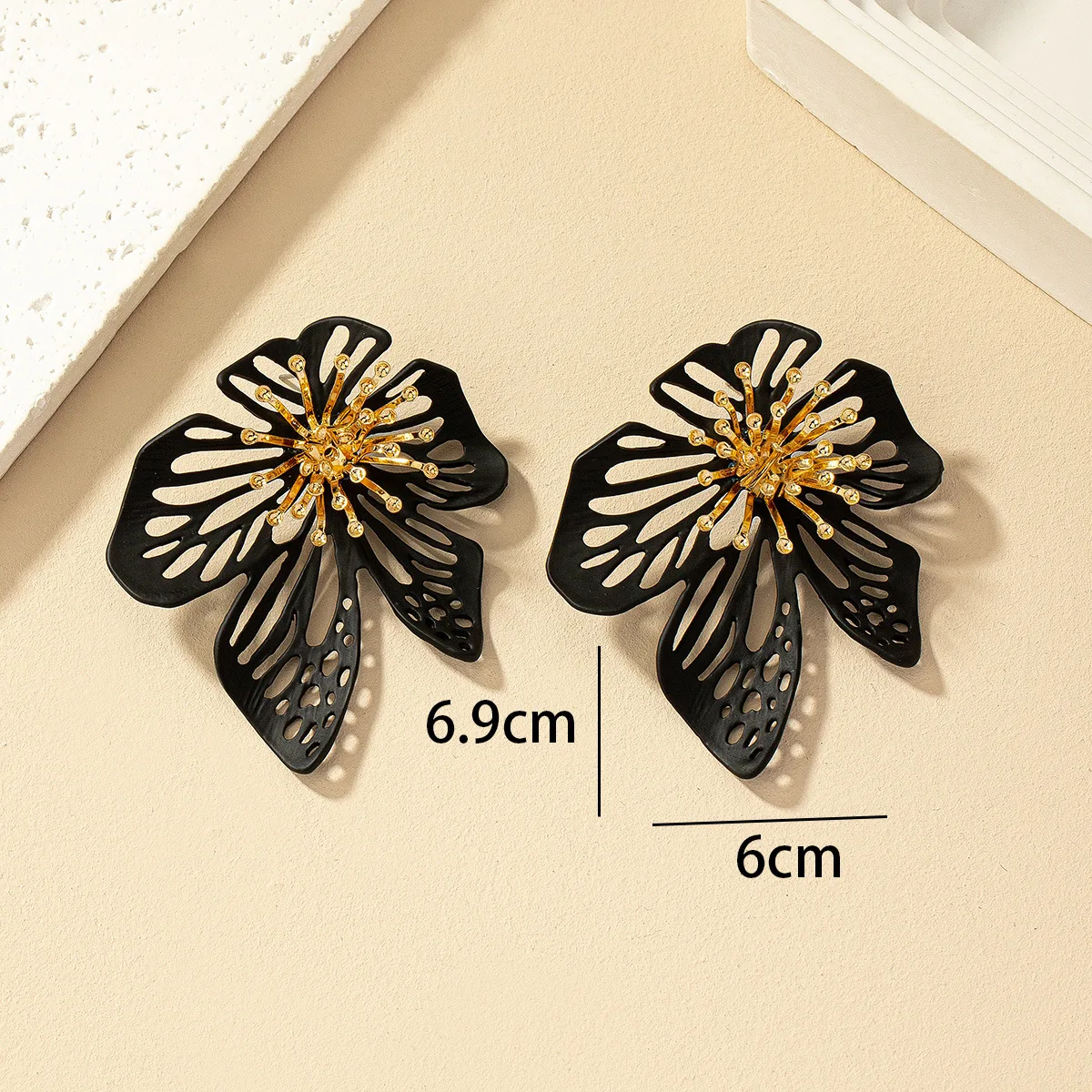 Chunky Hoop Earrings for Women Flower Earrings for Women Styling