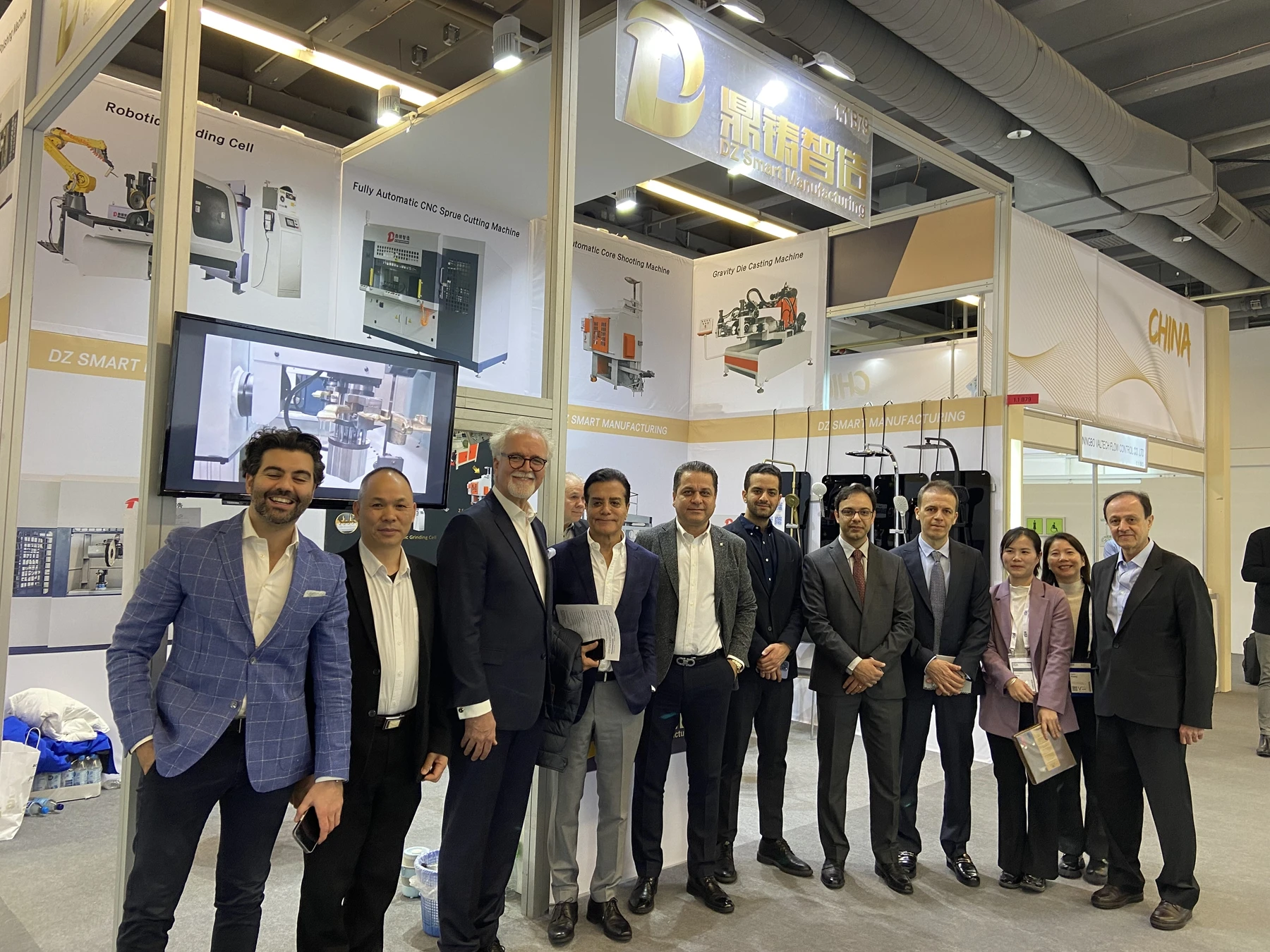 سیستم های صیقل خودکار CNC با فشار پایین برای تولید صنعتی صیقل لوازم بهداشتی لوله کشی آب سنج یا بدن شیر 22