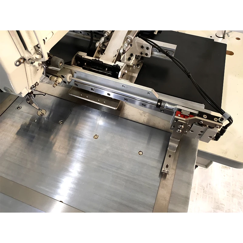 レザーステッチ機横滑りコンピューターパターンマシン3020小口ロゴ