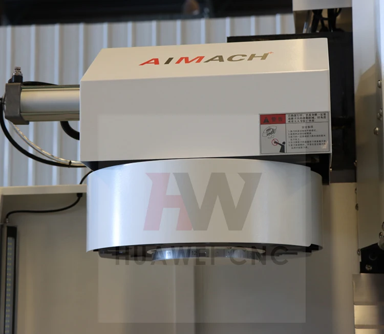 China Hot Sell 5 Axis Vertical Fanuc CNC Milling Machine XK7124 BT40 Spindle Small for Metal
