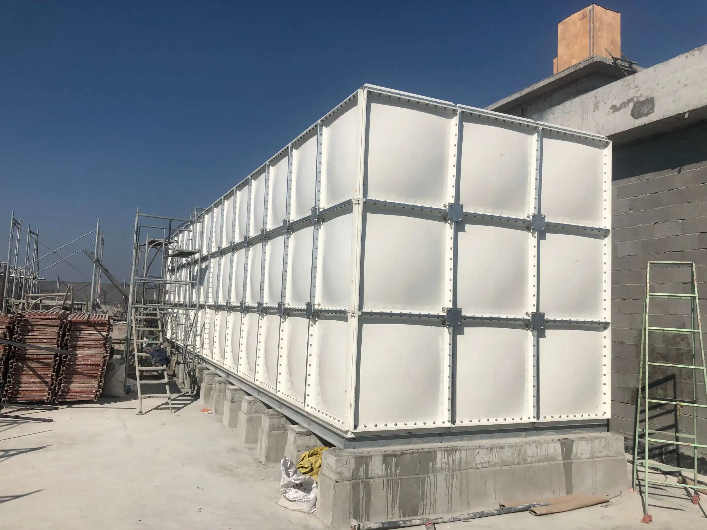 2000 Liter 3000 Liter Fiberglass Sectional FRP Water Tank Price