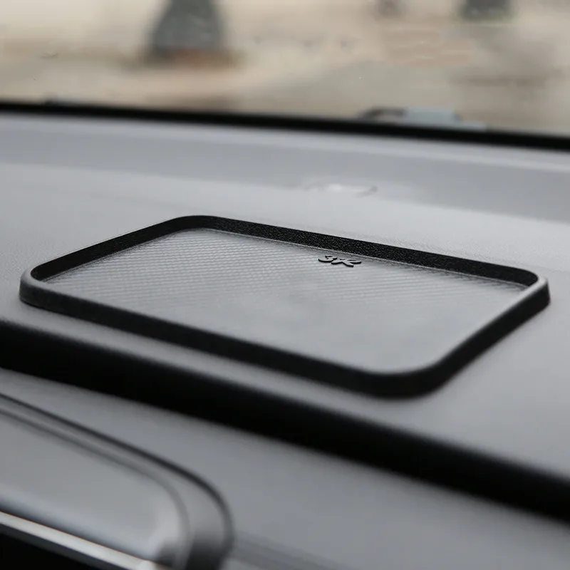 Auto Accessory Anti Slip Silica Gel Sticky Pad Car Mobile Phone Dashboard Anti Slip Mats
