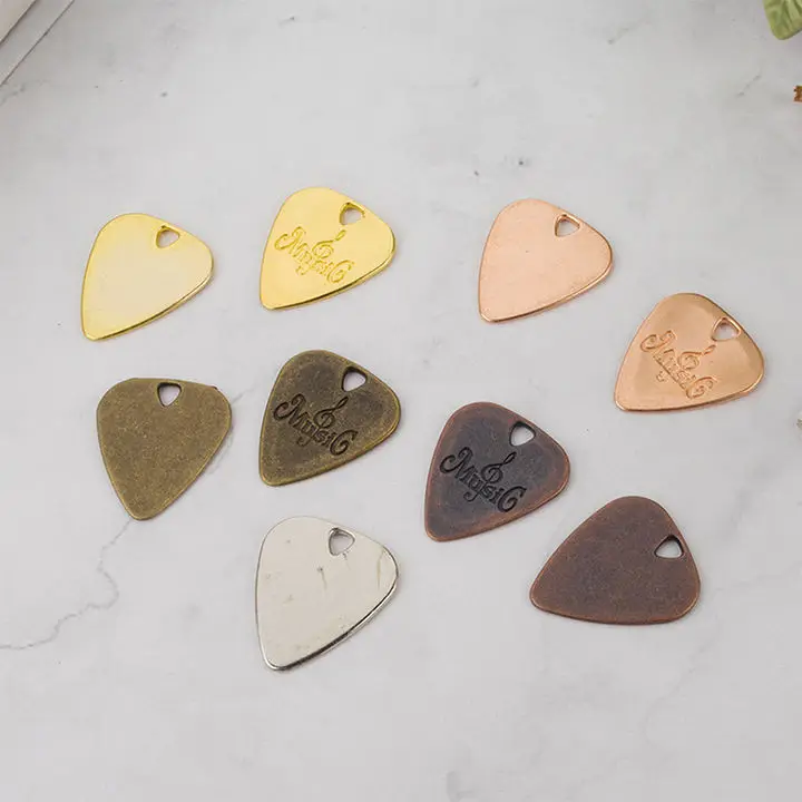 High Quality Custom logo Metal Keychain Maker Personalized Guitar Pick Holder Set Pendant Necklace